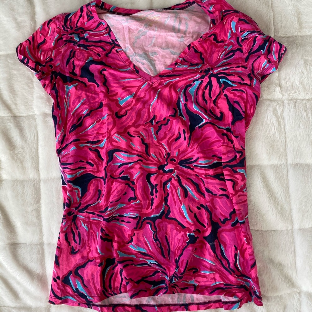 Lily Pulitzer V - neck